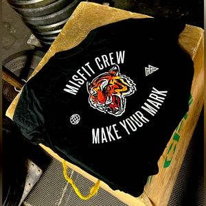 Crop Make Your Mark T